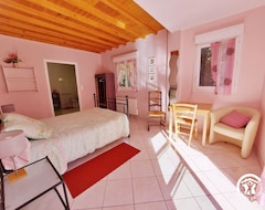 Cijela kuća/apartman Gite Buais, 3 Bedrooms, 8 Persons (Buais, Francuska)