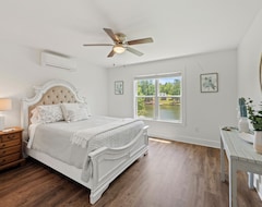 Koko talo/asunto New Beautifully Decorated Lake Sinclair Home With Great Outdoor Living Space (Warrenton, Amerikan Yhdysvallat)
