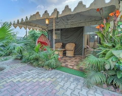 Khách sạn Mst Cricket Village By Four Leaf Hotels (Ghaziabad, Ấn Độ)
