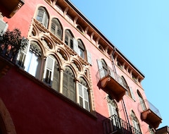 Koko talo/asunto Suite Della Scala (Verona, Italia)