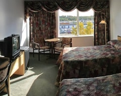 Hotel Travelodge by Wyndham Baie Comeau (Baie-Comeau, Canada)
