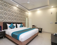 Khách sạn OYO 11611 Royal Palace Inn (Delhi, Ấn Độ)