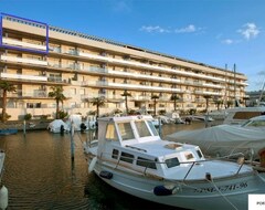Hotelli Marina View, Quiet, Penthouse Roof Terrace 83M2 Swimming Pool Jacuzzi, Bbq, Beach Park (Rosas, Espanja)