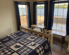 Hele huset/lejligheden Lakefront Resort Cabin 24b (Houghton, USA)