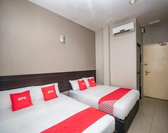 Hotelli OYO 89885 Nice Stay Three Six Five Services (Sibu, Malesia)