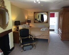 Khách sạn Hotel Longs Inn (Woburn, Vương quốc Anh)