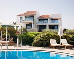 Otel Artemis Village Apartments & Studios (Stavros, Yunanistan)