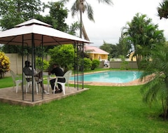 Koko talo/asunto Mopani Guest House (Giyani, Etelä-Afrikka)