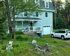 Cijela kuća/apartman Island Escape - Spacious 4 Br House With Car Included! (Long Island, Sjedinjene Američke Države)