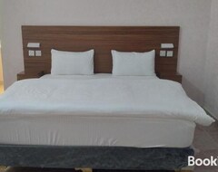 Hotel Fndq `yn Sfnn Grf & Shqq (Adam, Oman)