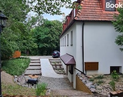 Hele huset/lejligheden Apartament W Zabytkowym Parku Nad Jeziorem (Sroda Wielkopolska, Polen)