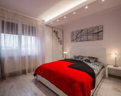 Toàn bộ căn nhà/căn hộ Luxury 2 Room Apartment Militari Bucharest M3 (Chiajna, Romania)