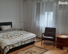 Entire House / Apartment Ultracentral Parcare Privata Gratuita Cu Bariera (Ploiesti, Romania)