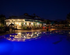 فندق Hotel Rebin Beach (فيتثيا, تركيا)