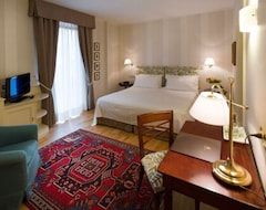 Hotelli Hotel Regina Adelaide (Garda, Italia)