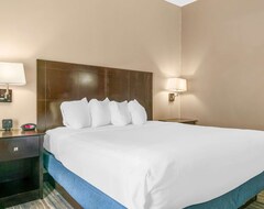 Khách sạn Comfort Inn & Suites (Toledo, Hoa Kỳ)