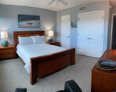 Toàn bộ căn nhà/căn hộ Salty Hippo Condo On New Smyrna Beach Sleeps 6 With A Wii (Edgewater, Hoa Kỳ)