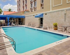 Hotelli Hotels Near Ft Lauderdale Aiport (Hollywood, Amerikan Yhdysvallat)