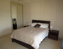 Koko talo/asunto 5 Bedroom Holiday Home On Large Block With Sea Views! (Edithburgh, Australia)