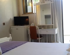 Khách sạn Hotel Rachel (Agia Marina, Hy Lạp)
