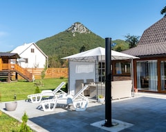 Tüm Ev/Apart Daire Spend An Unforgettable Vacation In This Comfortable And Special Vacation Home. (Gospić, Hırvatistan)