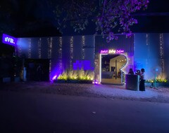 Khách sạn Just B Boutique Hotel With Nightclub (Anjuna, Ấn Độ)