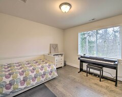 Koko talo/asunto New! Modern Seattle Area Home Near Parks + Beaches (Mill Creek, Amerikan Yhdysvallat)