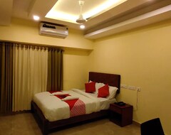 Khách sạn Hotel Green Plaza (Thrissur, Ấn Độ)