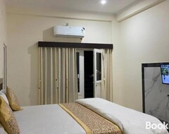 Khách sạn Comfort Deluxe Hotel (Varanasi, Ấn Độ)