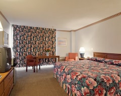Hotel Travelodge By Wyndham Cleveland Airport (Brook Park, USA)