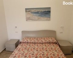 Entire House / Apartment Cottage Lamericano (Positano, Italy)