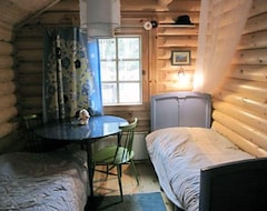 Entire House / Apartment Vacation Home Honkaranta In Karstula - 10 Persons, 3 Bedrooms (Karstula, Finland)