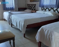 Otel Hostal Maresia (Playas, Ekvador)