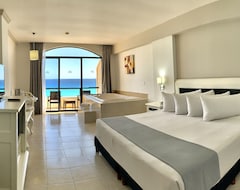 Hotel Golden Parnassus (Cancún, México)