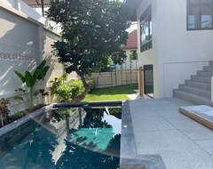 Khách sạn Thalemaan Pool Villa (Bophut, Thái Lan)