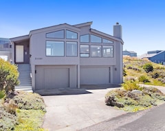 Hele huset/lejligheden New Listing: Ocean View With Private Hot Tub And Short Walk To The Beach (Bodega Bay, USA)