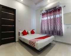 OYO 14184 Hotel Green Stone (Hyderabad, India)