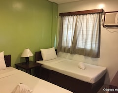 Hotel Coron Eco Lodge (Coron, Philippines)