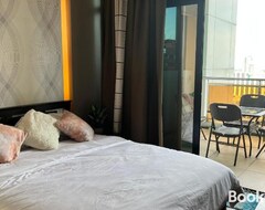 Hotelli Appleone Ayala Condo with Balcony (Cebu City, Filippiinit)