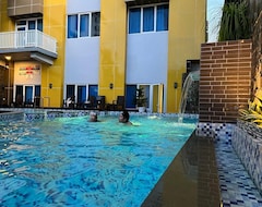 Khách sạn Oyo Flagship 90746 Kirei Hotel (Bantaeng, Indonesia)