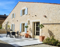 Toàn bộ căn nhà/căn hộ Homerez - Big House For 12 Ppl. With Terrace At Cabariot (Cabariot, Pháp)