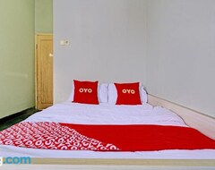 Khách sạn Oyo 93328 Graha Citra Syariah (Karawang, Indonesia)