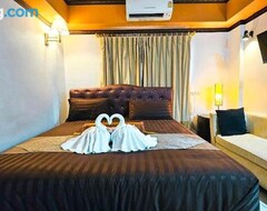 Hotelli Orngaermechiiyngaihmlaannaa & Omedirnl`fth (chiangmai Lanna Modern Loft Hotel) (Chiang Mai, Thaimaa)