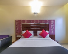 Khách sạn Capital O 891 Hotel Kadamb Inn (Ahmedabad, Ấn Độ)