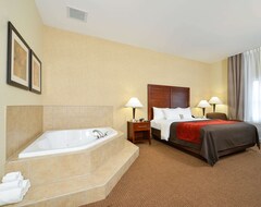 Hotel Comfort Inn & Suites adj to Akwesasne Mohawk Casino (Hogansburg, USA)
