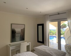 Cijela kuća/apartman Luxury Villa In A Privileged Location And Stunning Sea Views (Palau Sabardera, Španjolska)