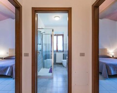 Toàn bộ căn nhà/căn hộ Vacation Home Il Casale In Montiano - 12 Persons, 6 Bedrooms (Montiano, Ý)