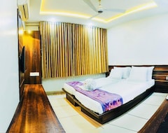 Hotelli Radiant (Kolhapur, Intia)