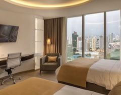 Hotel Las Americas Golden Tower Panama (Panama Şehri, Panama)