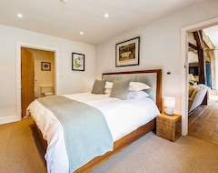 Toàn bộ căn nhà/căn hộ 4 Bedroom Accommodation In Shefford Woodlands Near Hungerford (Shefford, Vương quốc Anh)